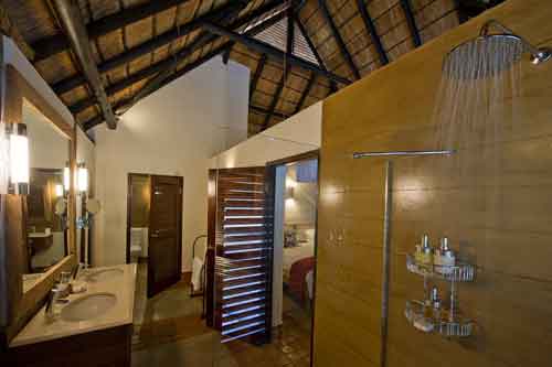 Mfuwe Lodge - South Luangwa Zambia